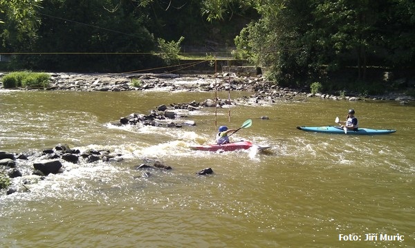 Jeden z malých vodáků na brance č. 5 Jeden z malých vodáků na brance č. 5