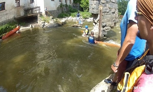 I plastovou Sambu lze namotat na pilíř I plastovou Sambu lze namotat na pilíř